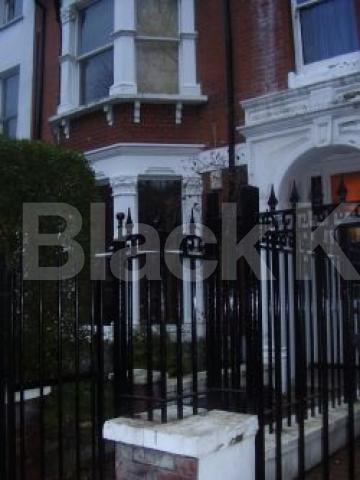 			3 Bedroom, 1 bath, 1 reception Flat			 Nassington Road, HAMPSTEAD NW3